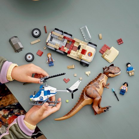 LEGO: Jurassic World Achtervolging van Dinosaurus Carnotaurus - 76941